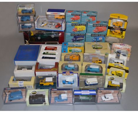 Good quantity of assorted diecast models by EFE, Corgi, Oxford and others, mainly commercial vehicles, includes Archive Corgi