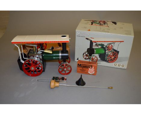 Mamod TE1a Steam Tractor. Appears VG, unfired. Boxed.