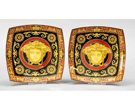 Zwei Caré-Schälchen, Rosenthal, Studio-Line, Ende 20. Jh., Design Versace für Rosenthal, Dekor 'Medusa', 17,5 x 17,5 cm
