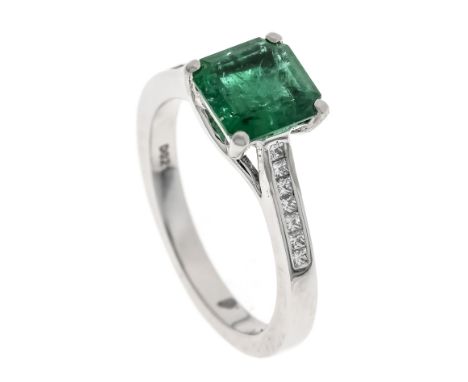 Smaragd-Diamant-Ring WG 750/000 mit einem feinen, im Smaragdschliff fac. Smaragd 1,47 ct in einem intensiven Tannengrün, mit 