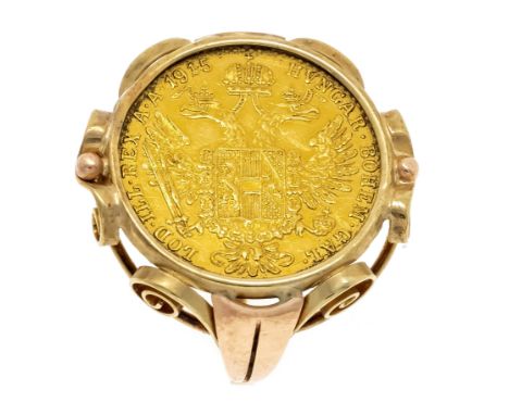 Münz-Ring GG 585/000 mit einem Golddukat Kaiser Franz-Joseph von 1915 GG 986/000 3,49 g, RG 55, 7,0 g