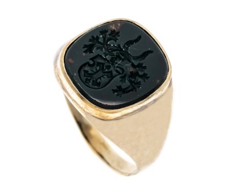 Wappen-Ring GG 750/000 ungest., gepr., mit einem feingeschnitzten Heliotrop-Wappen, 14 x 13,5 mm, RG 64, 6,0 g