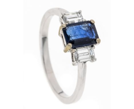 Saphir-Diamant-Ring WG 750/000 mit einem im Smaragdschliff fac. Saphir 7,1 x 5,1 in sehr guter, dunkler Farbe und guter Reinh