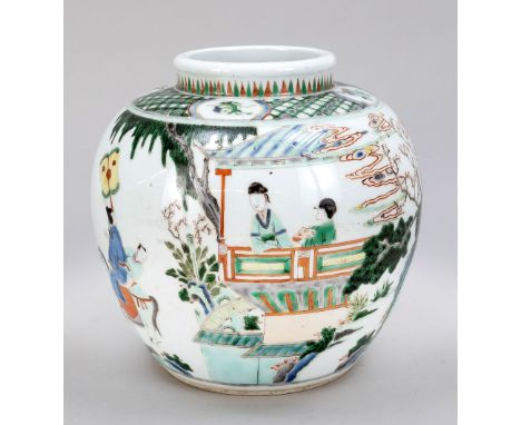 Famille Verte Topf im Kangxi-Stil, China, 19./20. Jh., umlaufender, vielfiguriger Dekor, unter dem Boden Doppelring in Kobalt