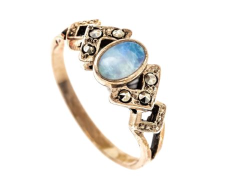 Opal-Ring RG 375/000 mit einem ovalen Opal-Cabochon 6 x 3,9 mm und Markasiten, RG 50, 1,8 g