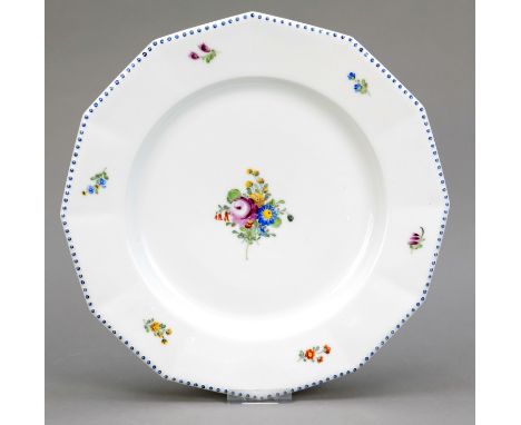 Runde Platte,  Nymphenburg, Marke 1925-75, Modell Pearl, Entwurf Dominikus Auliczek von 1792/95, polygonale Form, Perlreliefr