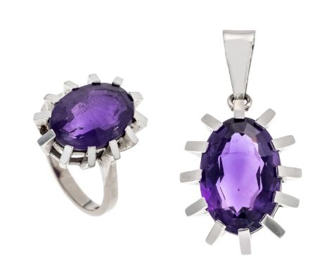 2 teiliges Amethyst-Set WG 585/000 mit 2 oval fac. Amethysten 15,5 x 10,7 und 13,5 x 10,0 mm, Anhänger L. 30 mm, Ring RG 52, 
