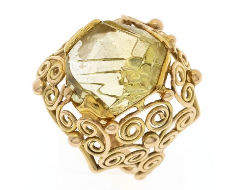 Edelstein-Ring GG 585/000 mit einem im Fantasieschliff fac., gelbgrünen Edelstein 13,5 x 12,5 mm, RG 51, 8,4 g