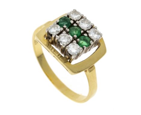 Smaragd-Brillant-Ring GG 585/000 mit 3 rund fac. Smaragden 3 mm in guter Farbe und 6 Brillanten, zus. 0,60 ct TW/VVS, RG 61, 