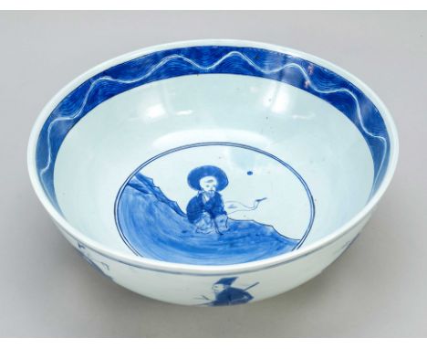 Große Bowl, China, 20. Jh., Kobaltblauer Dekor im Spiegel ein Mönch/Asket mit Kranich im Doppelkreis, Innenwandung mit Wellen