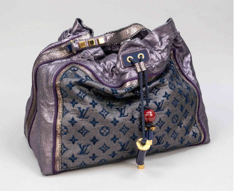Louis Vuitton, Limited Edition Purple Monogram Lurex Bluebird Bag, violettes Lurexgewebe mit Metallic-Finish und partiell auf