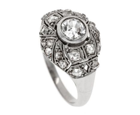 Altschliff-Diamant-Ring Platin ungest., gepr., mit einem Altschliff-Diamanten 0,70 ct TW-W/SI-PI1 und Altschliff-Diamanten, z