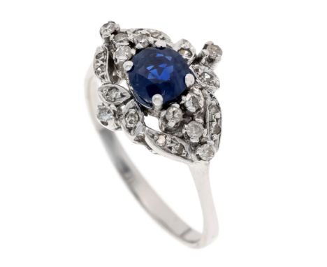 Saphir-Diamant-Ring WG 750/000 ungest., gepr., mit einem rund fac. Saphir 1,52 ct in guter Farbe und Reinheit, sowie Achtkant