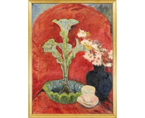 Augusta von Zitzewitz (1880-1960), Berliner Portrait- und Blumenmalerin. Stillleben mit gläsernem Tafelaufsatz vor rotem Hint