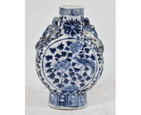 A small circa 1900 Chinese blue and white moon flask, unmarked, height 16.5cm.