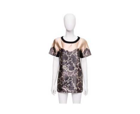 A LOUIS VUITTON LACE-EFFECT PRINTED BLOUSE
Slk front panel with contrast knit back and sleeves and neckline 
From 2013 Pre-Fa