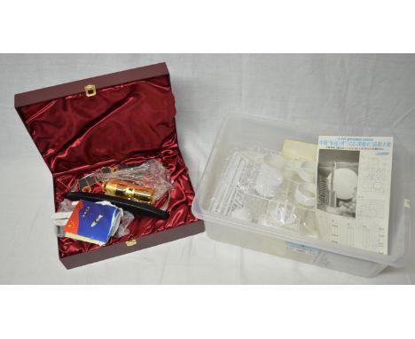 1/48 scale dragon Chang Zheng 2 launch vehicle model kit and a plated model of the Chinese Shen Zhou 8 Space Station. Collect
