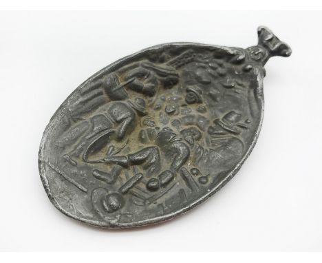 ANTIQUE PEWTER TEA CADDY SPOONTotal weight: 83gApp.size: 10cm x 5cm