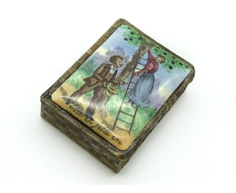 AN ORIGINAL FRENCH ENAMEL PILL BOX WITH A NAUGHTY SIDEweight: 36g / App.size: 4.5cm x 3cm