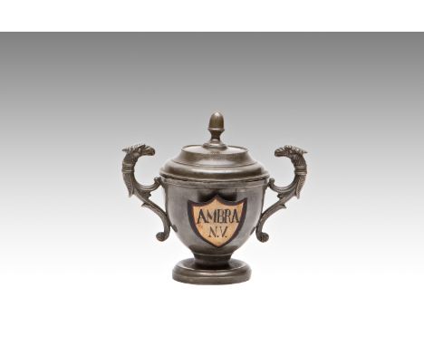 TIN SUGAR BOWL | Europe (19th / 20th century) | 19th / 20th century | pewter, ears in the form of harpy heads | 14 cm | Bidde