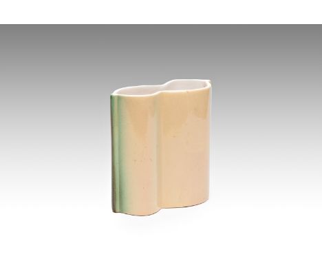 VASE | Znojmo Ceramic Factory, Kravsko (Czech / Bohemian) | colored glazed ceramics | 25.5 cm | marked: from below | Bidders 