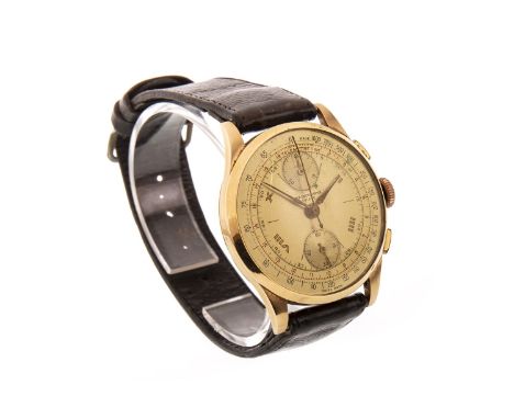 GENTLEMAN'S GOLD CHRONOGRAPH SUISSE MANUAL WIND WRIST WATCH, the round dial with four Roman numerals and baton hour markers, 