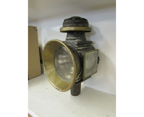 Carriage light- glass cracked