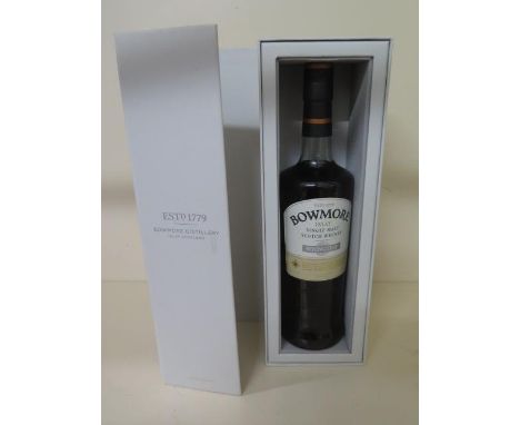 A 70cl bottle of Bowmore Islay single malt Springtide Scotch whisky 