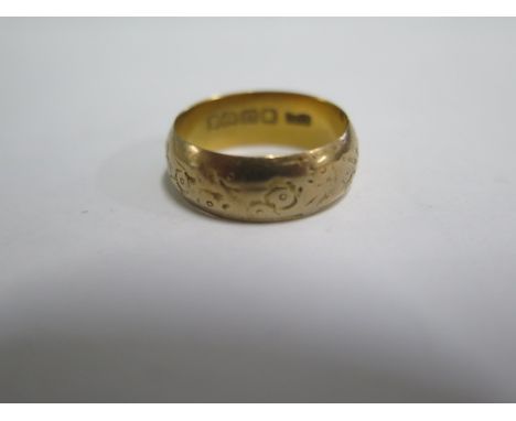 A hallmarked 18ct yellow gold band ring, size M, approx 5.5 grams, some wear but generally good 
