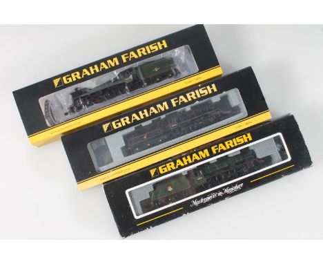 N gauge model railways, Grafar Graham Farish by Bachmann three tender locomotives to include 372725 4-6-0 Class 5MT 73068 BR 