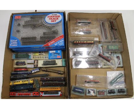 N gauge model railways, locomotives to include Trix diesel locomotive D5379 BR green, Grafar 0-6-0 locomotive National Coal B