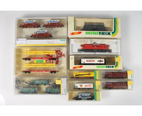 N gauge model railways, Trix Minitrix of Germany, twin pantograph electric locomotive 1440833 green, locomotive M62265 red, 1