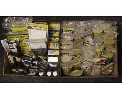 Woodland Scenics of Missouri, model diorama acessories to include Talus ballasts x37, plastic tree kits x4, C1186 Plaster Bru