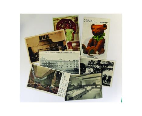 130+ Vintage Postcards - Mixed Job Lot: A selection of over 130 vintage postcards