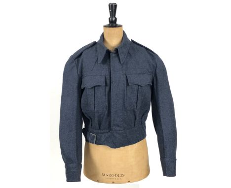 WW2 1943 RAF Suits Aircrew Battledress Blouse. Uniform  A very good example on near unissued condition. Regulation pattern re
