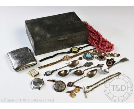 A selection of silver, jewellery and objects of virtue to include a 9ct gold set bar brooch, a silver and gold commemorative 