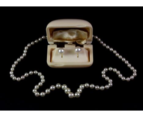A pair of 9ct yellow gold (stamped 9ct) Ciro faux pearl pendants and a matching necklace.