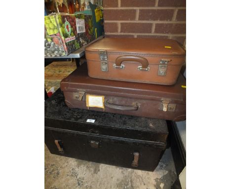 A VINTAGE METAL TRUNK AND TWO VINTAGE CASES (3)