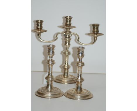FILLED SILVER CANDELABRA BY MAKER R C OF LONDON AND DATED 1969 TOGETHER WITH A PAIR OF FILLED SILVER CANDLE STICKS TO MATCH B