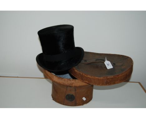 LATE 19TH/EARLY 20THC TOP HAT MADE BY LINCOLN BENNETT & CO, SACKVILLE STREET, PICCADILLY LONDON AND RETAILED BY R. BOLTON, 45