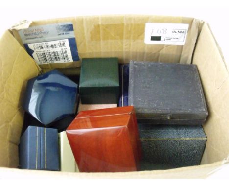 22 assorted ring boxes       