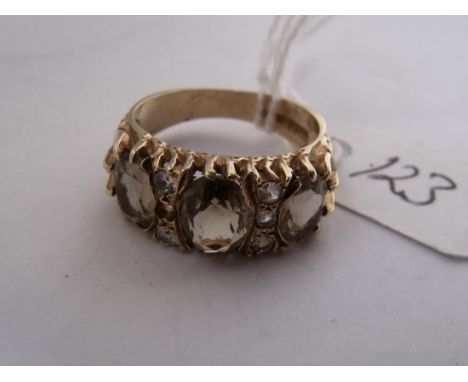 9ct smoky quartz dress ring approx size N    