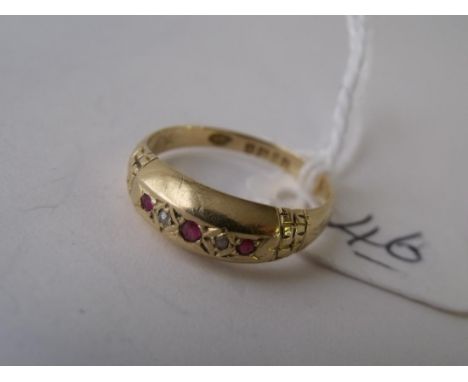 Victorian 18ct ruby & diamond 5 stone ring approx size L  