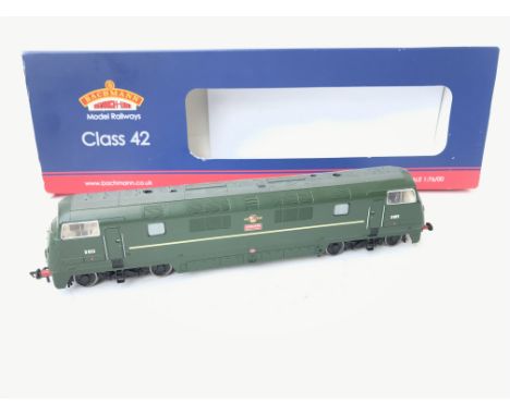 A Boxed Bachmann Class 42 Diesel D823 BR Green Hermes. DCC. #32-052A.