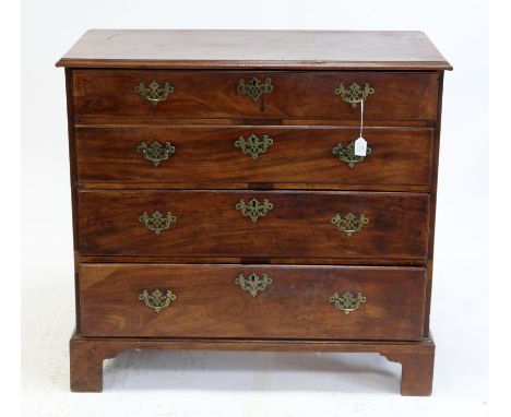George III mahogany chest of drawers, the moulded edge top over four long graduated drawers on bracket feet, H89 W95 D48 cm (