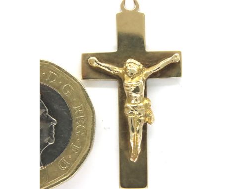 9ct gold crucifix pendant with a split ring, 2.7g. Pendant L: 3.1 cm. P&amp;P Group 1 (£14+VAT for the first lot and £1+VAT f