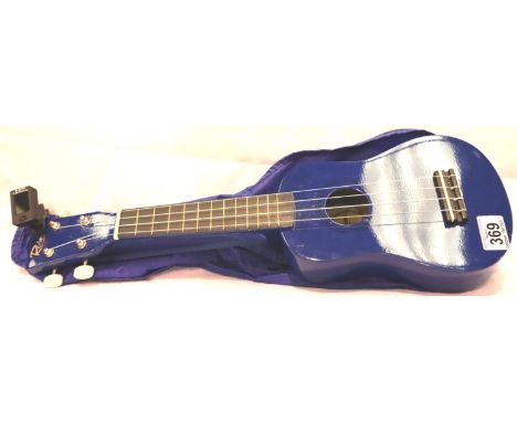 Blue Redwood ukulele with carry case. P&amp;P Group 3 (£25+VAT for the first lot and £5+VAT for subsequent lots) 