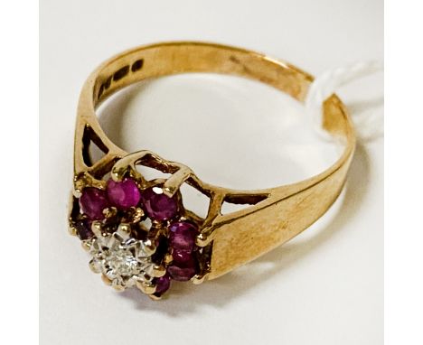 9 CARAT GOLD DIAMOND &amp; RUBY RING SIZE M