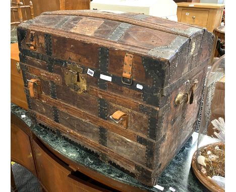 VICTORIAN LEATHER ORIENTAL BONDED DOMED TRUNK WITH COMPARTMENTS - STEAMER
