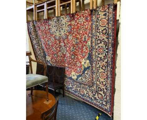 FINE CENTRAL PERSIAN ISFAHAN CARPET 400CMS X 300CMS